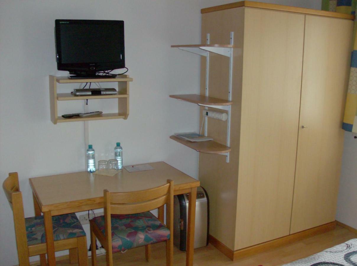 Haus Renarth - Michaela Pronegg Apartment Kitzeck im Sausal Bagian luar foto
